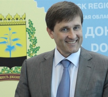 Донецкий губернатор говорит, что людей кодируют по телевизору - видео