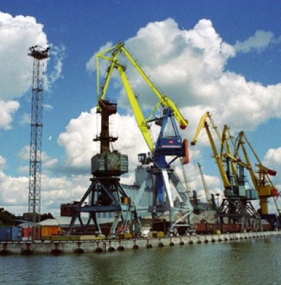 Мариупольский порт заказал кран за 7,5 млн фирме, которая отсудила у 
