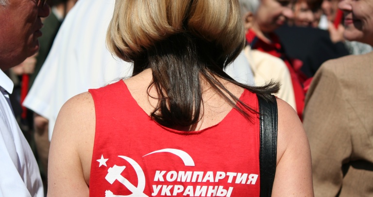 Кто пришел праздновать 1 мая в Донецке - фото участников митингов