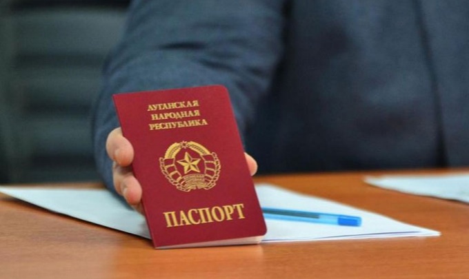Группировка «ЛНР» заявляет о выдаче 10 тысяч «паспортов»