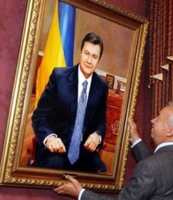 Мэр Донецка заявляет, что на него постоянно давят, но политику президента он разделяет полностью