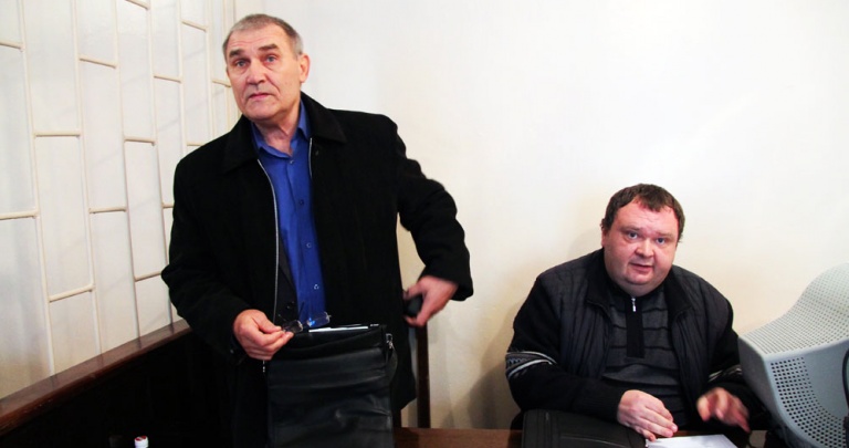 В Донецке продолжается суд на оппозиционером Деркачем