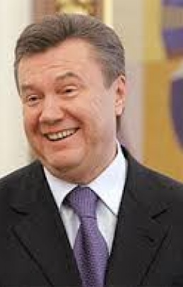 Янукович и ПР по-прежнему лидеры симпатий в Донецке - результаты опроса