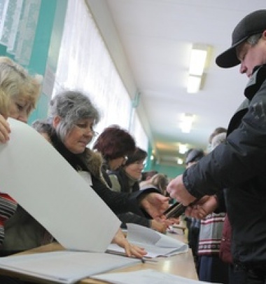 В Украине на 16.00 проголосовало почти 45% избирателей