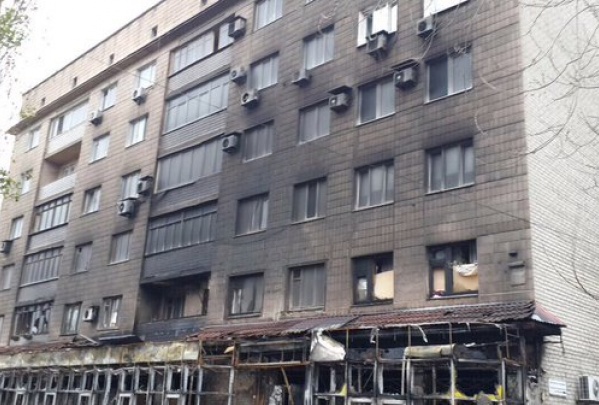В оккупированном Донецке сгорел продуктовый магазин