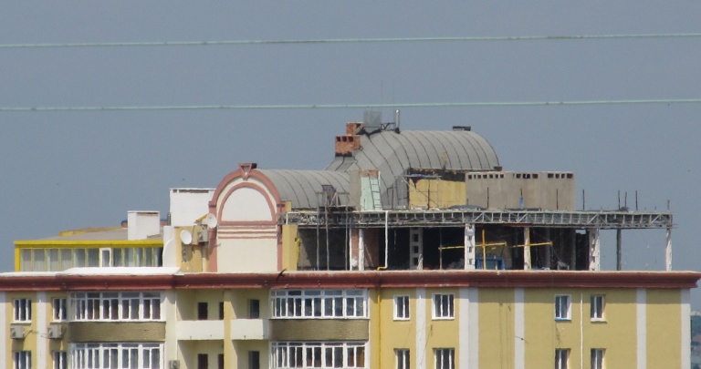 Дом в центре Донецка несет угрозу жителям города
