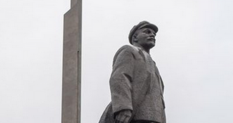 Подрыв памятника Ленину: реакция в соцсетях