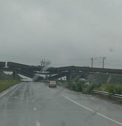 Террористы заминировали все мосты в Харцызске Донецкой области