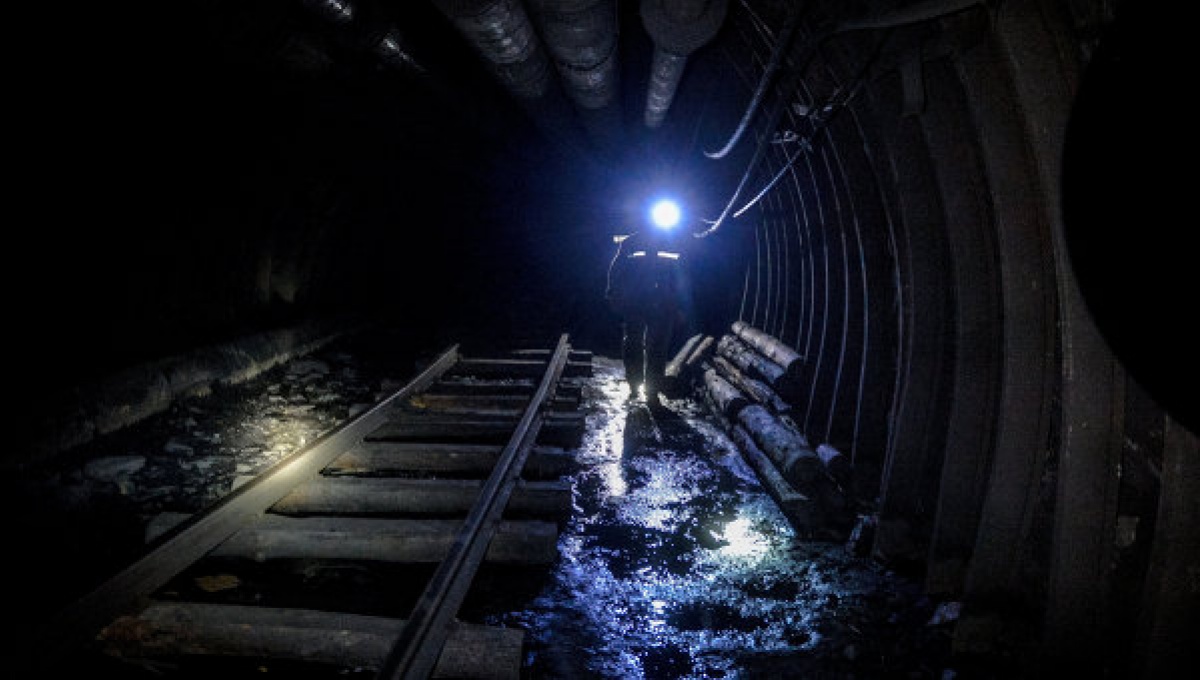 «Пустоты не бывает»: чем грозят затопленные шахты на Донбассе?