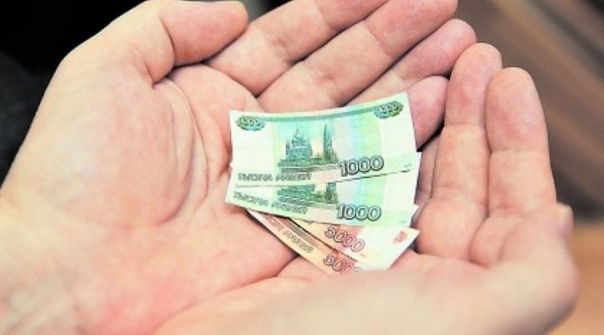 «Работа есть, но платят мало» — жители Донецка о своих доходах