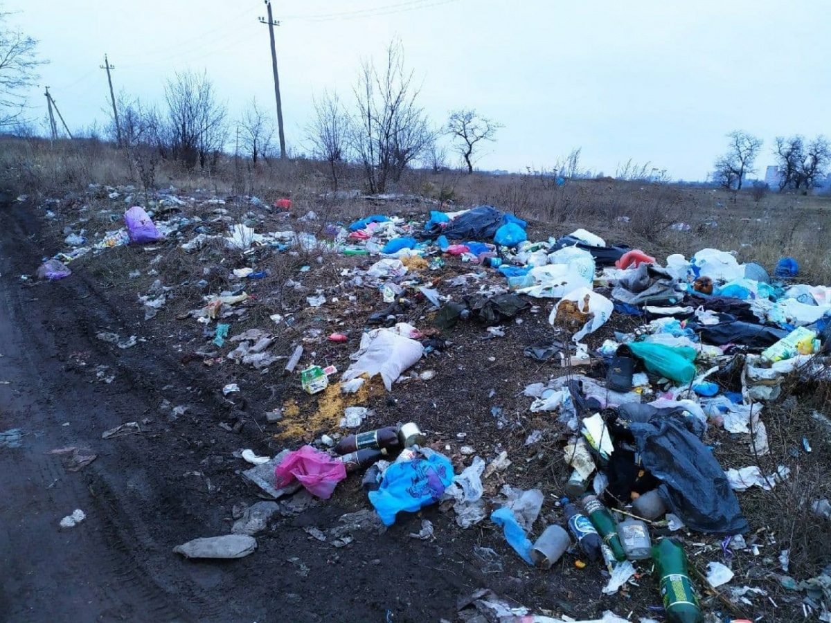 Почему в Донецке и Луганске становится все больше мусора?