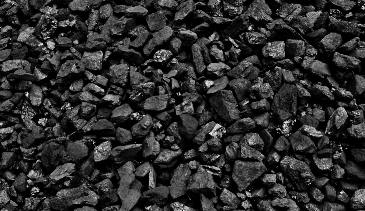 Получить бытовой уголь стало проблематично