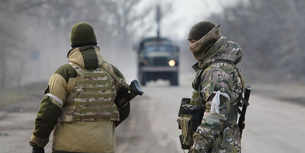 Боевики «ДНР» под Мариуполем. Фото: «РИА Новости»