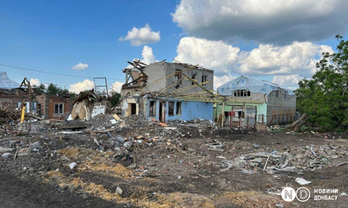 Будинки у приватному секторі Краматорська, знищені внаслідок російського ракетного удару 14 червня. Фото: Новини Донбасу