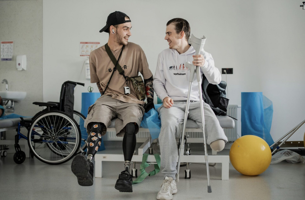 Ветерани з ампутаціями у центрі. Фото: Superhumans Center