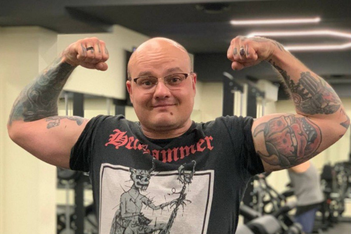 «Іменем хаосу, блювотиння та болю»: як наркозалежний з Маріуполя став психологом і письменником