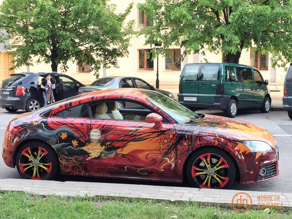 Вечер в центре Донецка