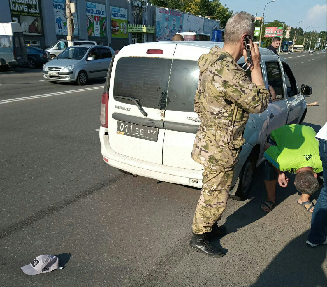 На неподконтрольной Донетчине двух девушек сбило авто - 10 июля 2021 ::  Новости Донбасса