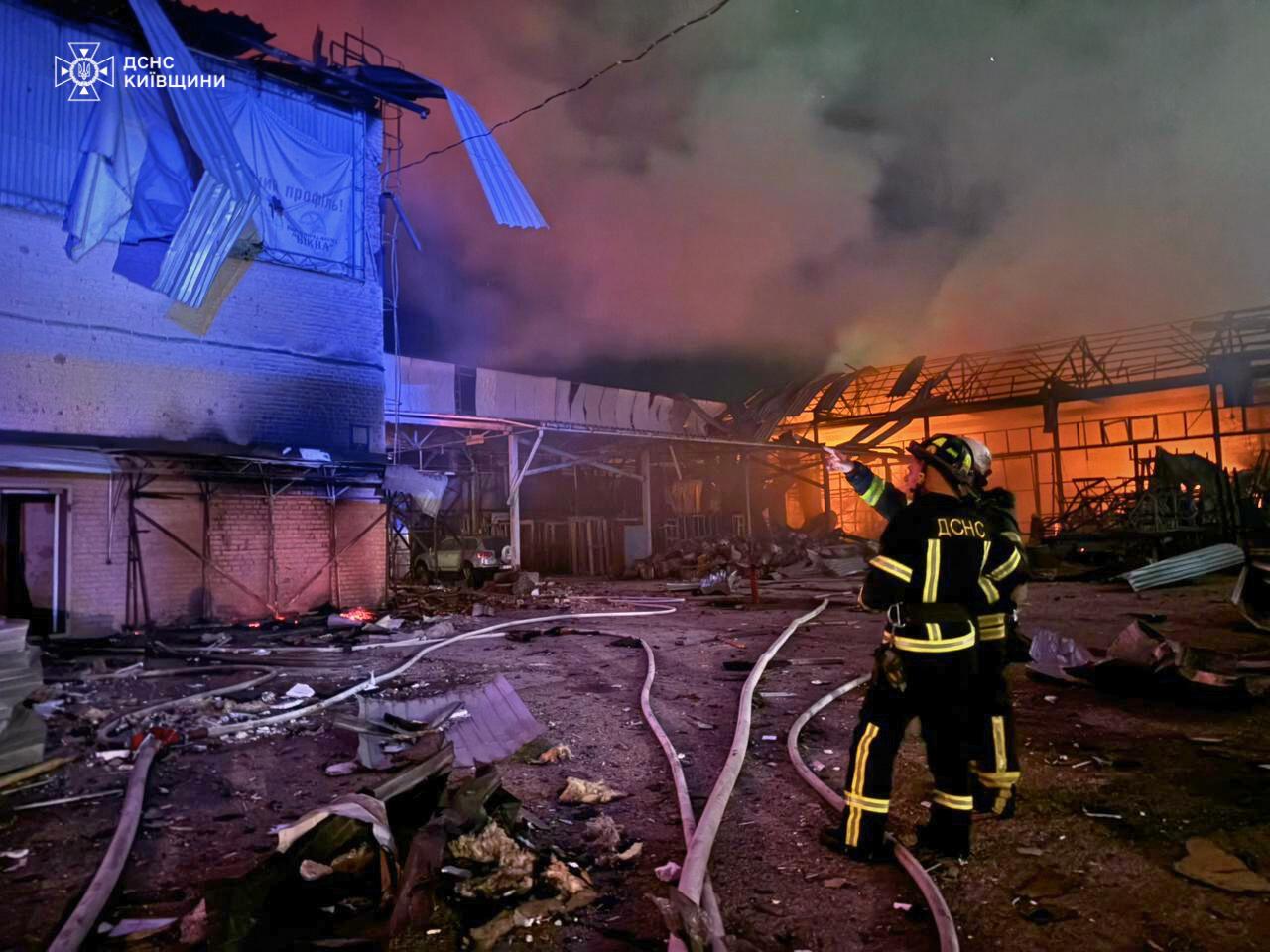 Последствия дронового удара по Белой Церкви. Фото: ГСЧС Киевщины