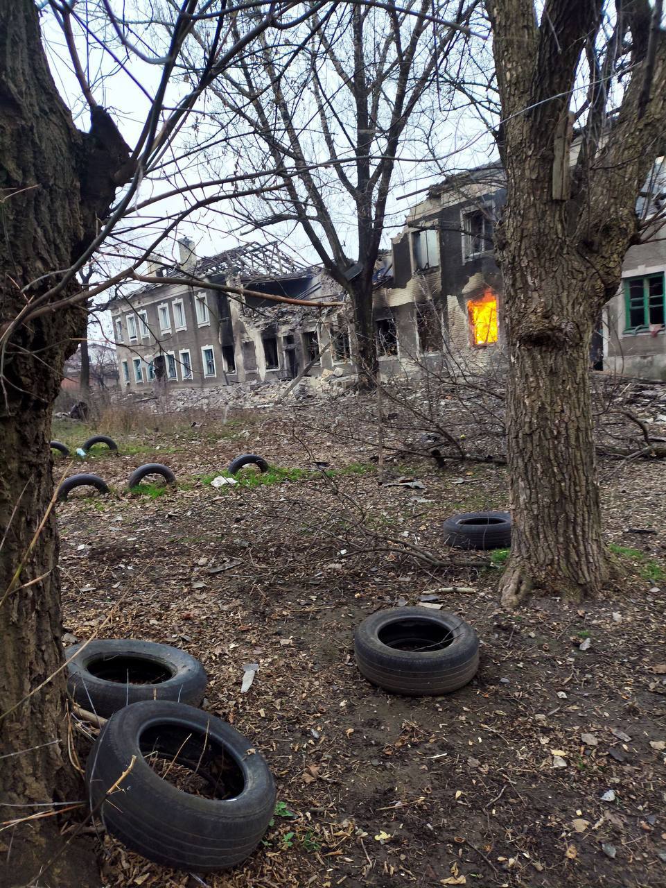 Пожар после российских ударов по Доброполью