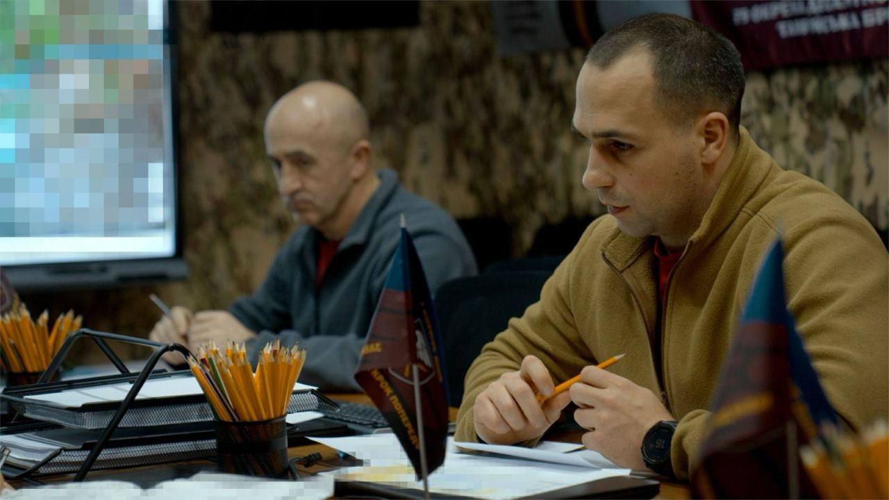 Сирський зустрівся з керівництвом «Азова» та 7-го корпусу ДШВ. Фото: 7 корпус ДШВ