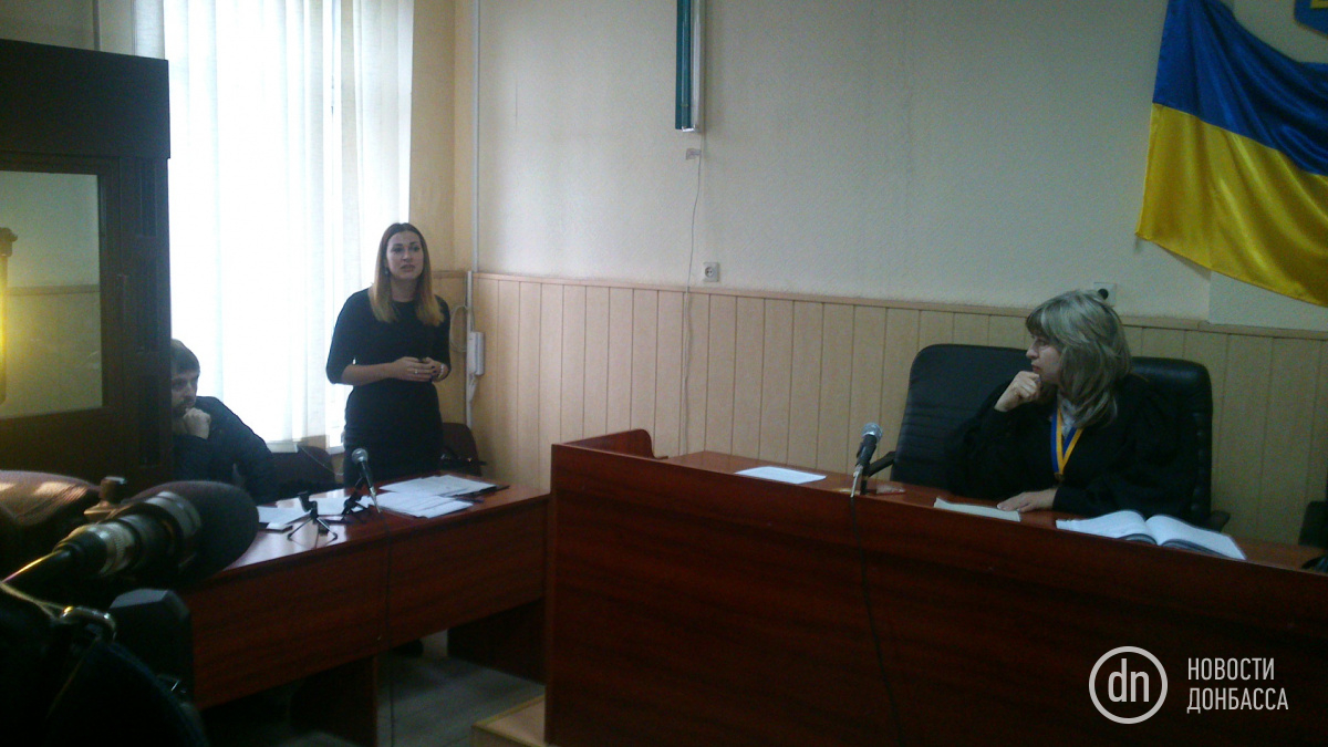 В Мариуполе депутат судится с директором завода Ахметова