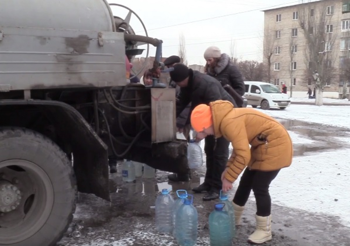 Жители Торецка, не дождавшись  воды, снова рискуют остаться без отопления