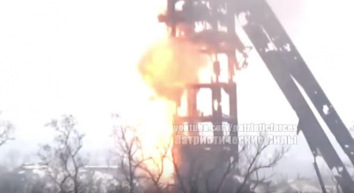 Боевики сняли на видео падение вентствола шахты «Бутовка»