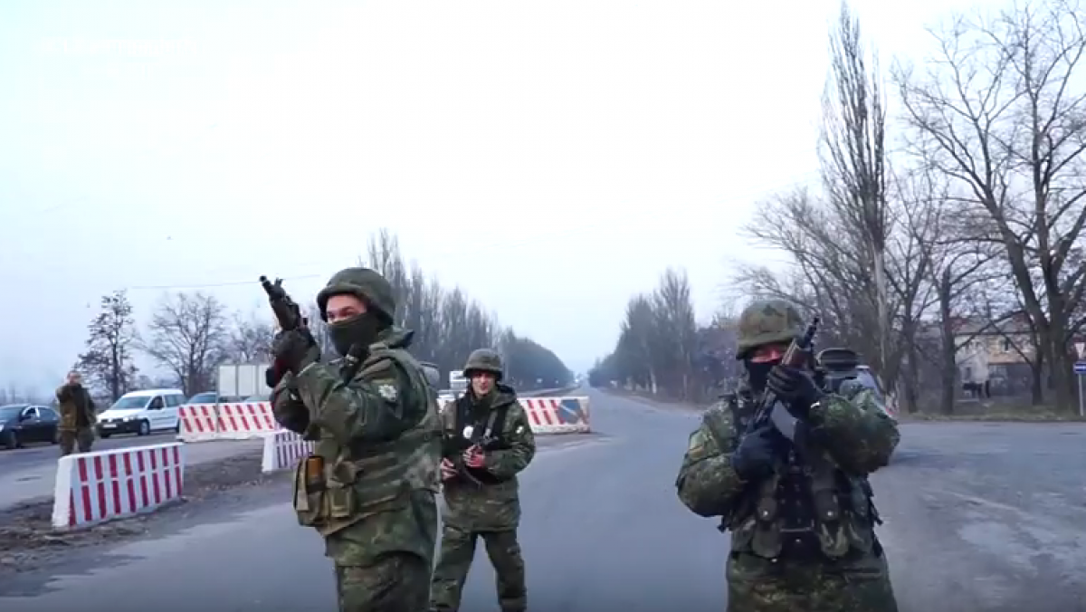 Блокада Донбасса: стрельба на блокпосту и перепалки активистов с полицией