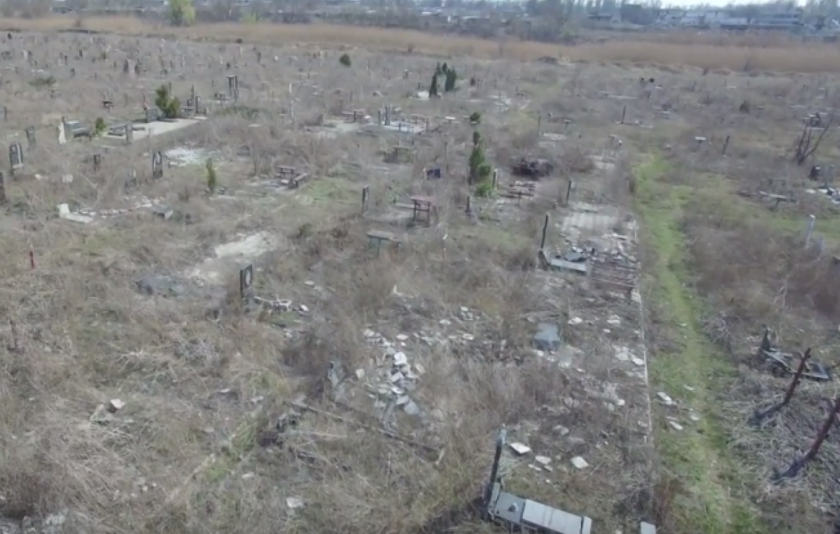 Иверское кладбище в Донецке сняли с беспилотника