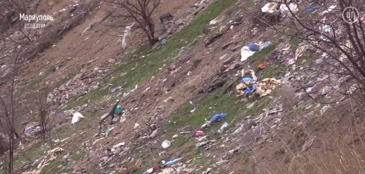 В Мариуполе скопились миллионы тонн мусора