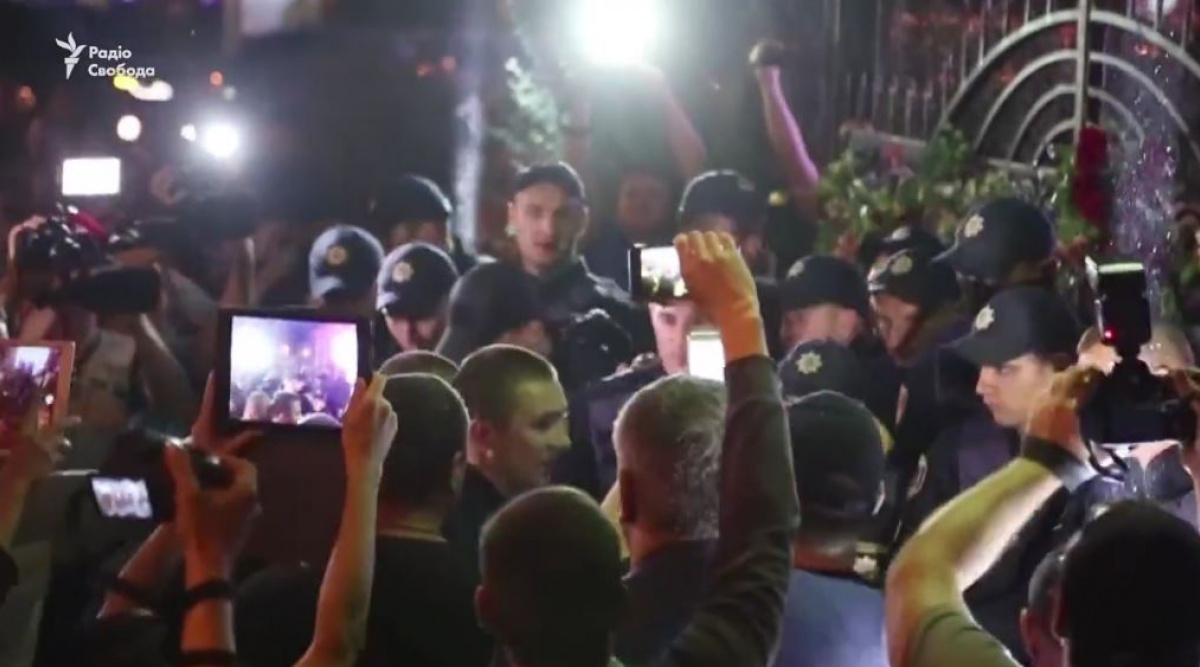 В Одессе противники Билык устроили столкновения с полицией во время ее концерта