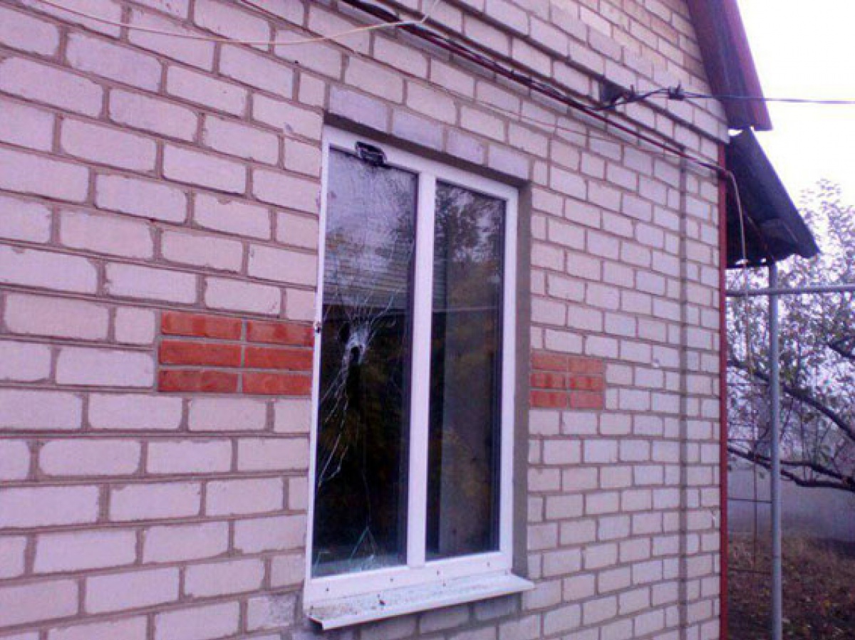 Полиция: В Марьинке обстрелом повреждены дома