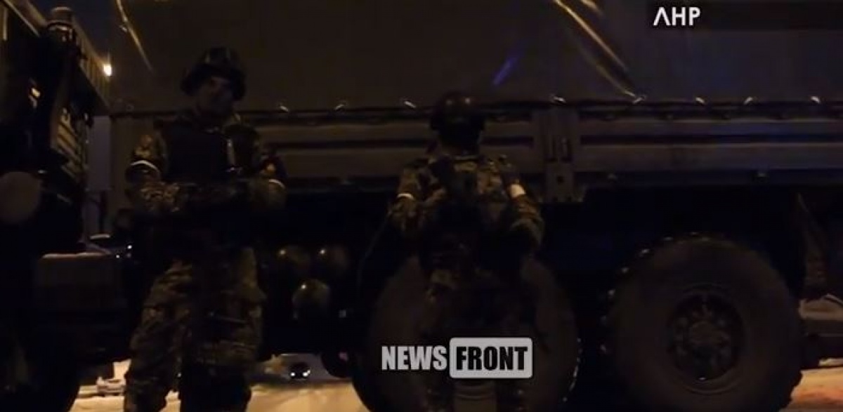 Военная техника уходит из центра Луганска