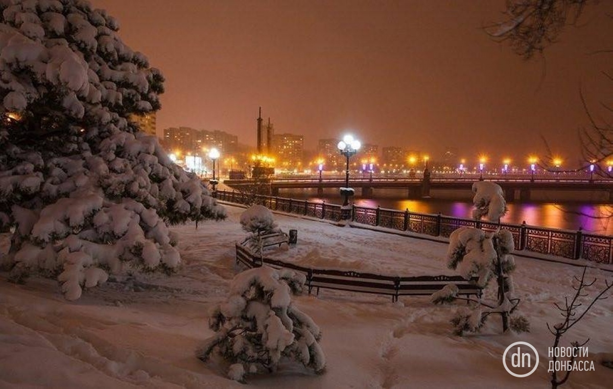 Вечерний Донецк сегодня. Фото