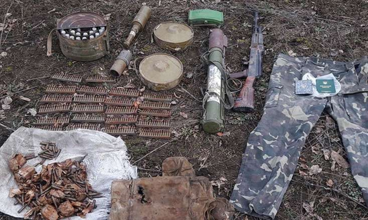 Боевики «ЛНР» утверждают, что нашли тайник украинских военных