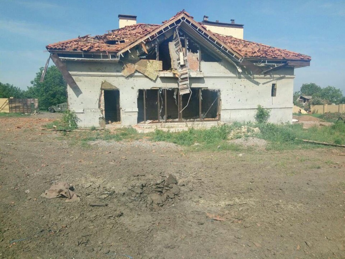 Обстрел Авдеевки: повреждены дома, люди просили об эвакуации