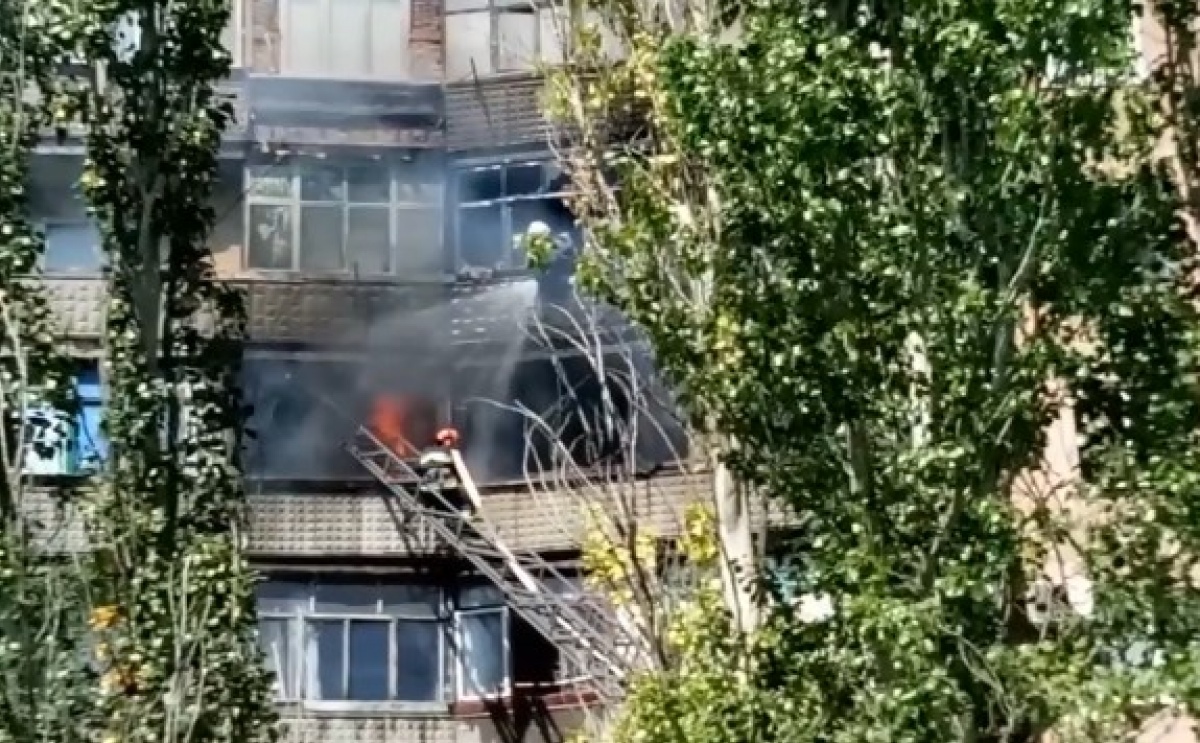 Масштабный пожар произошел в жилом доме Константиновки