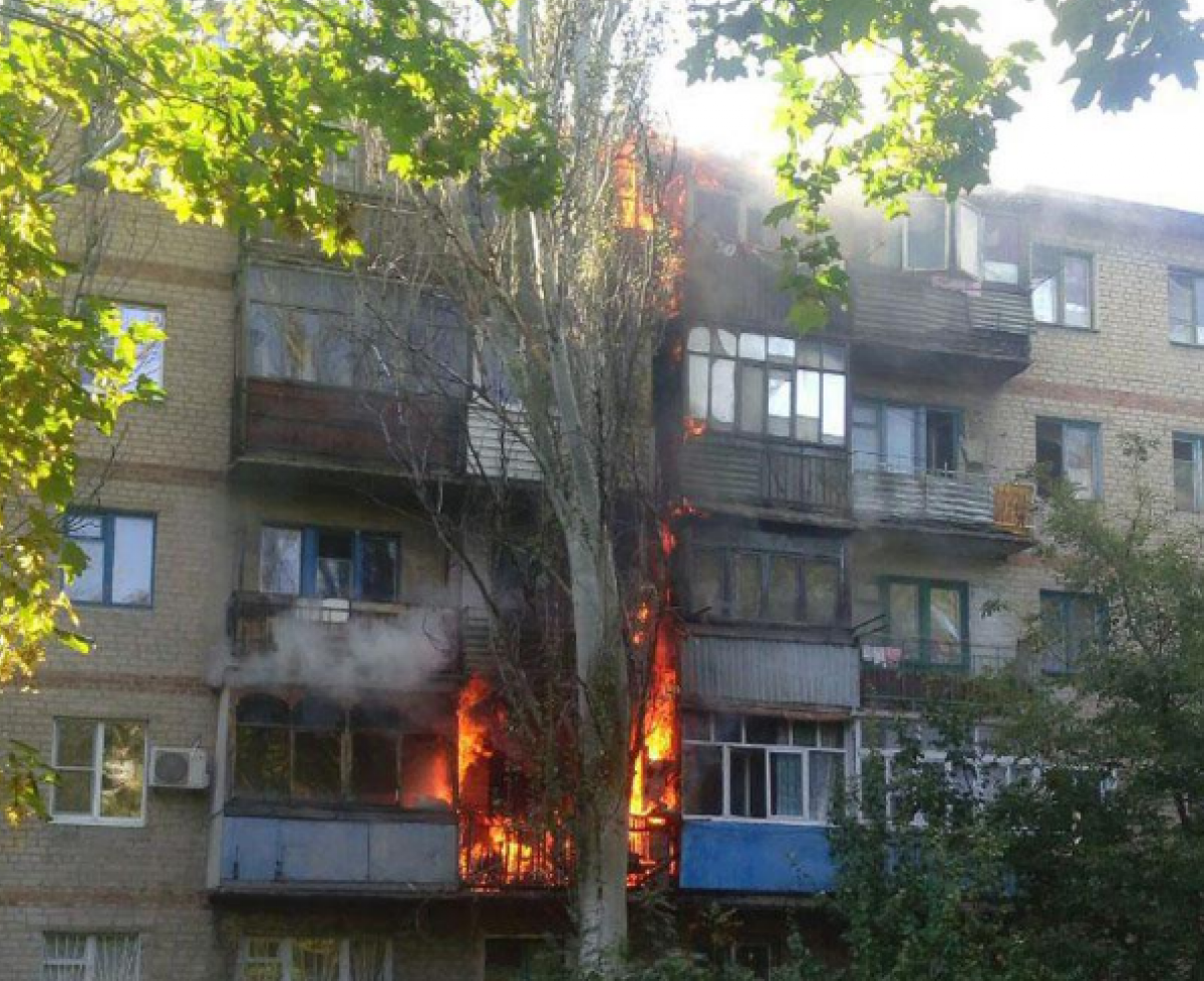 В Торецке горел пятиэтажный дом