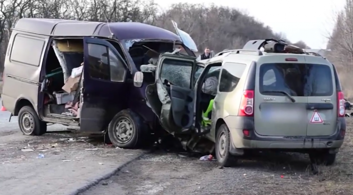 В аварии на трассе Донецк-Седово погибли 4 человека