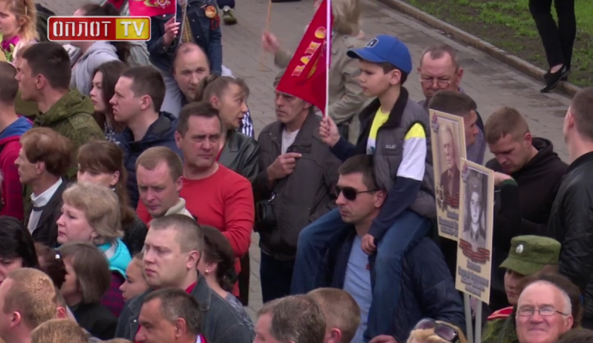 Как менялось количество зрителей парада «ДНР» к 9 мая в разные годы