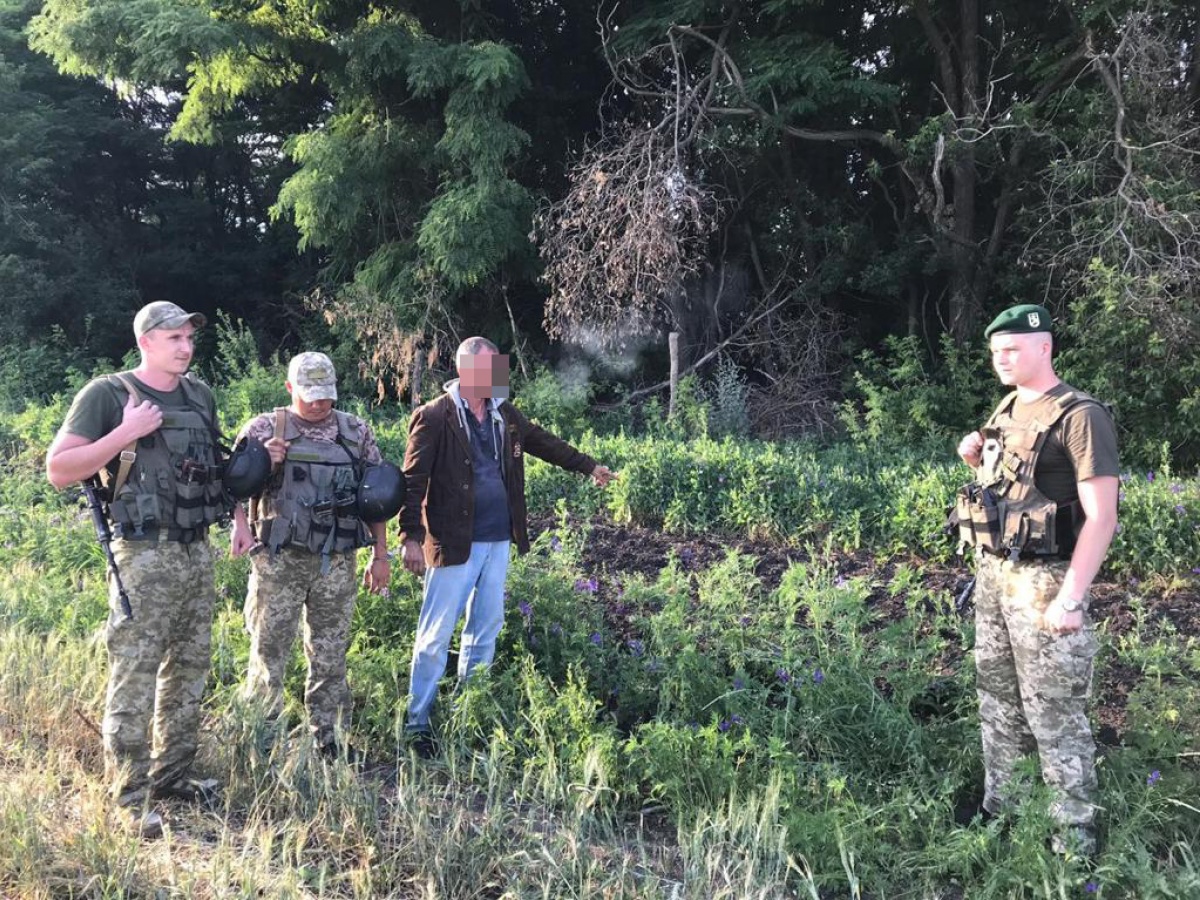 На Луганщине пограничники задержали жителя Воронежа, который хотел вступить в «ЛНР»