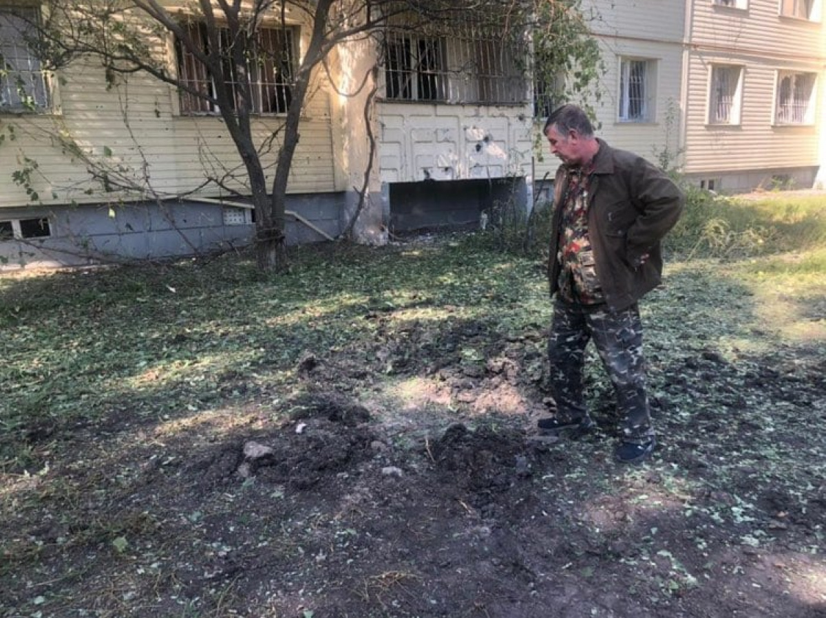 Последствия обстрела Трехизбенки. Фото: Facebook Луганская ОГА