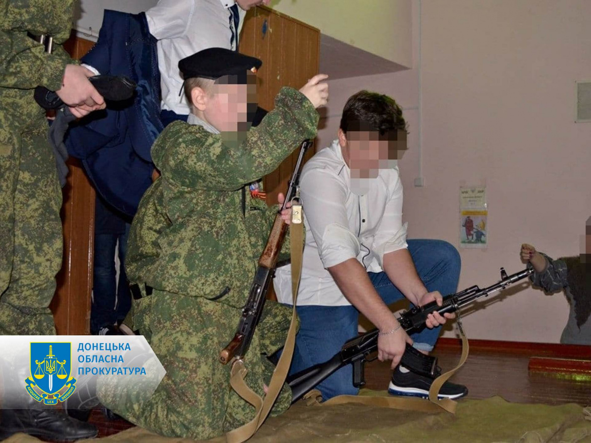 Основателя военно-патриотических клубов «ДНР» будут судить за вовлечение детей в преступления