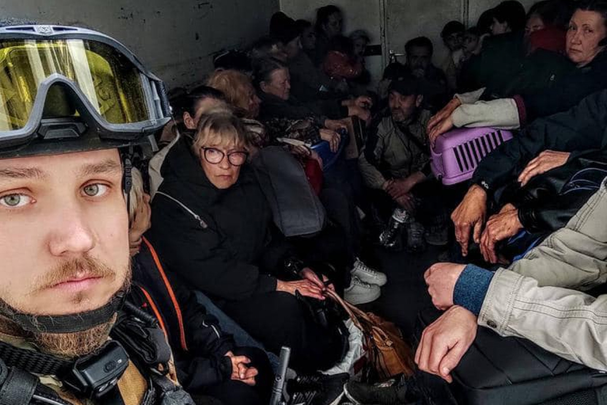 Эвакуация жителей Луганщины. Фото: ОВА