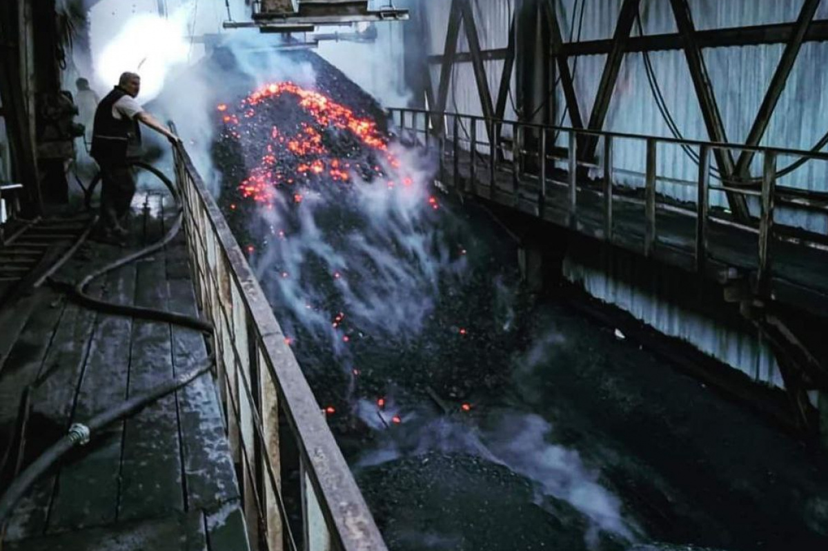 Возгорание угля на шахте в Лисичанске. Фото: ОВА