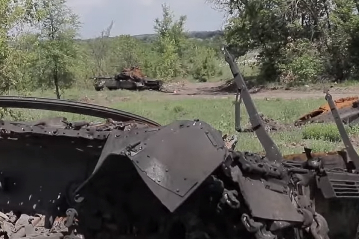Уничтоженная техника армии РФ в Белогоровке. Скриншот видео «Военного телевидения Украины»