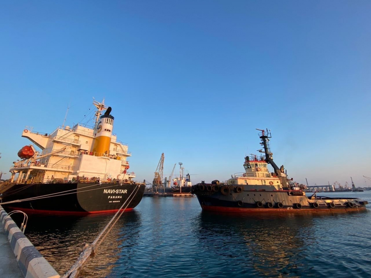 Караван судов с украинским зерном покинул порты Одесской области