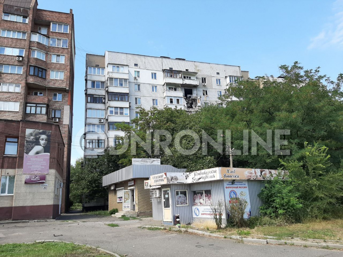 В Донецке обстреляна многоэтажка, в Ясиноватой «ДНР» сообщила о гибели мужчины