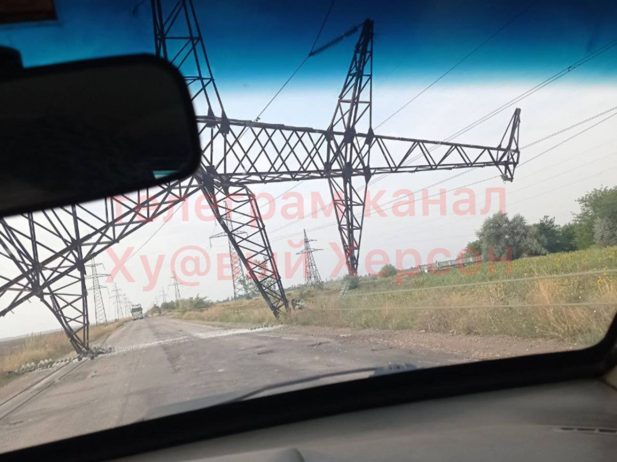 У Херсонській області пошкоджено лінії високовольтних передач